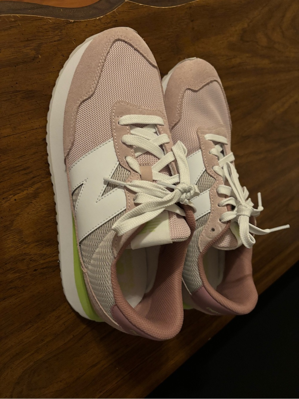 New Balance 237